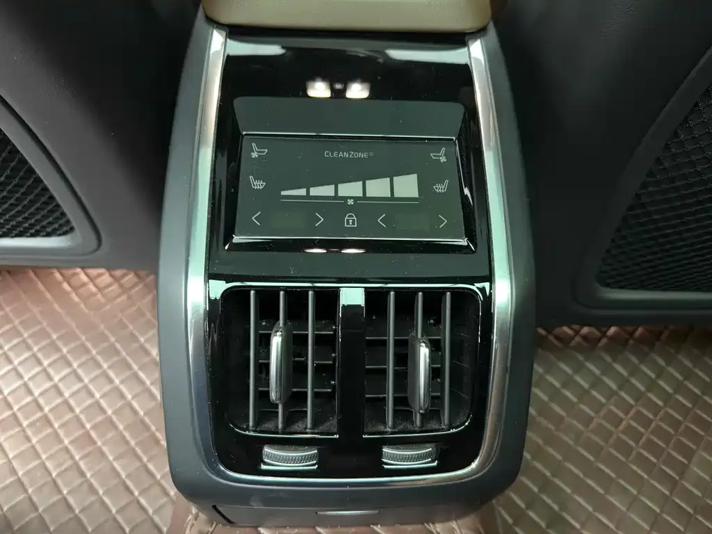 Volvo S90 2021 из CN, фото 2