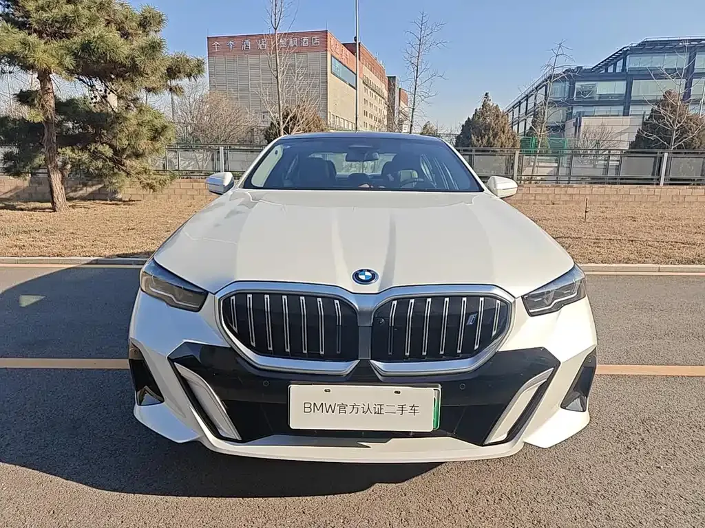 BMW i5 2025 из CN, фото 5