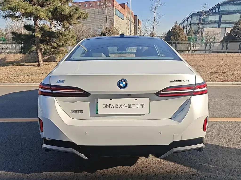 BMW i5 2025 из CN, фото 6