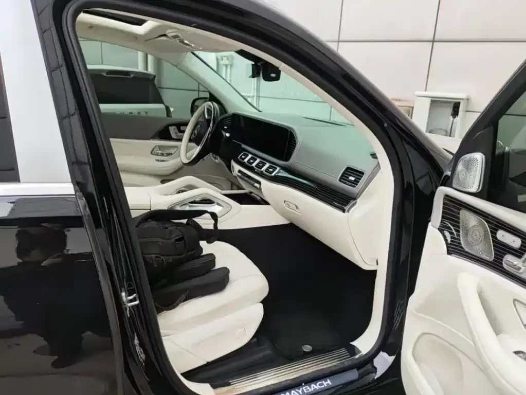 Mercedes-Benz GLS 2024 из CN, фото 4