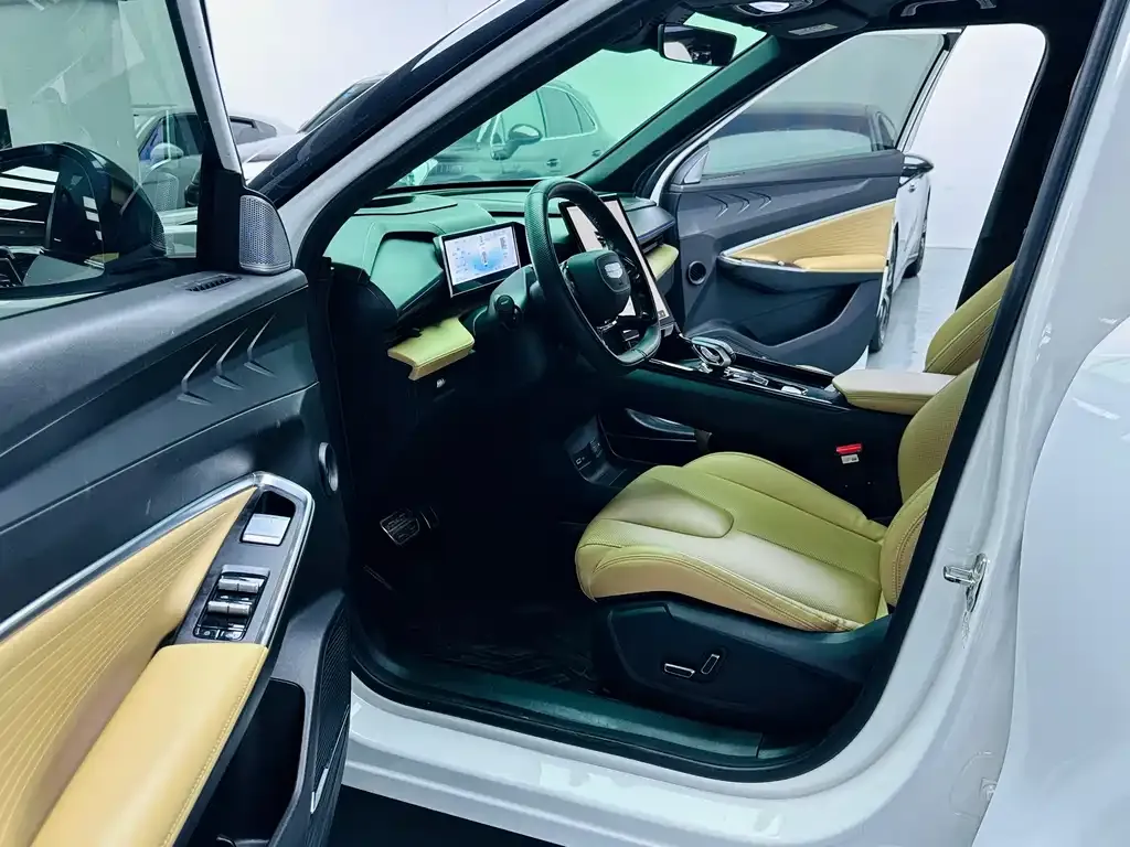 Geely Boyue 2024 из CN, фото 4