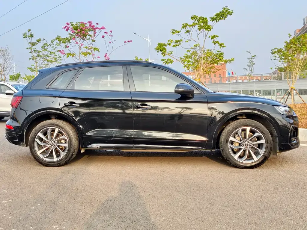 Audi Q5L 2023 из CN, фото 7