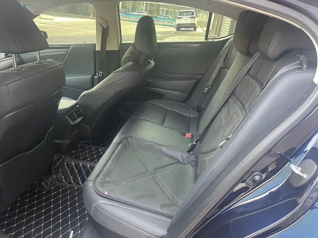 Lexus ES 2021 из CN, фото 4