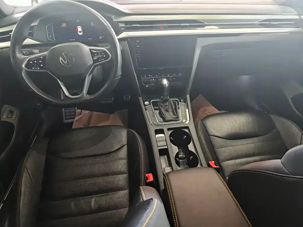 Volkswagen CC 2023 из CN, фото 3