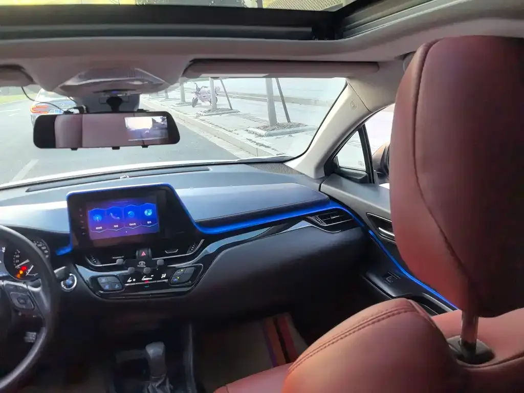 Toyota C-HR 2021 из CN, фото 8