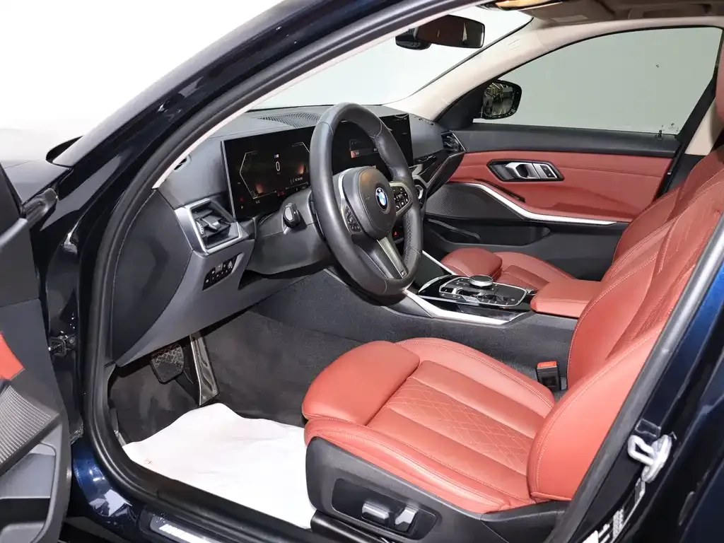 BMW 3 Series 2023 из CN, фото 9