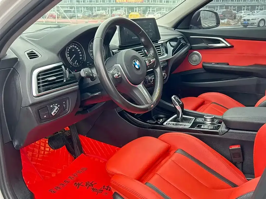 BMW 1 Series 2022 из CN, фото 4