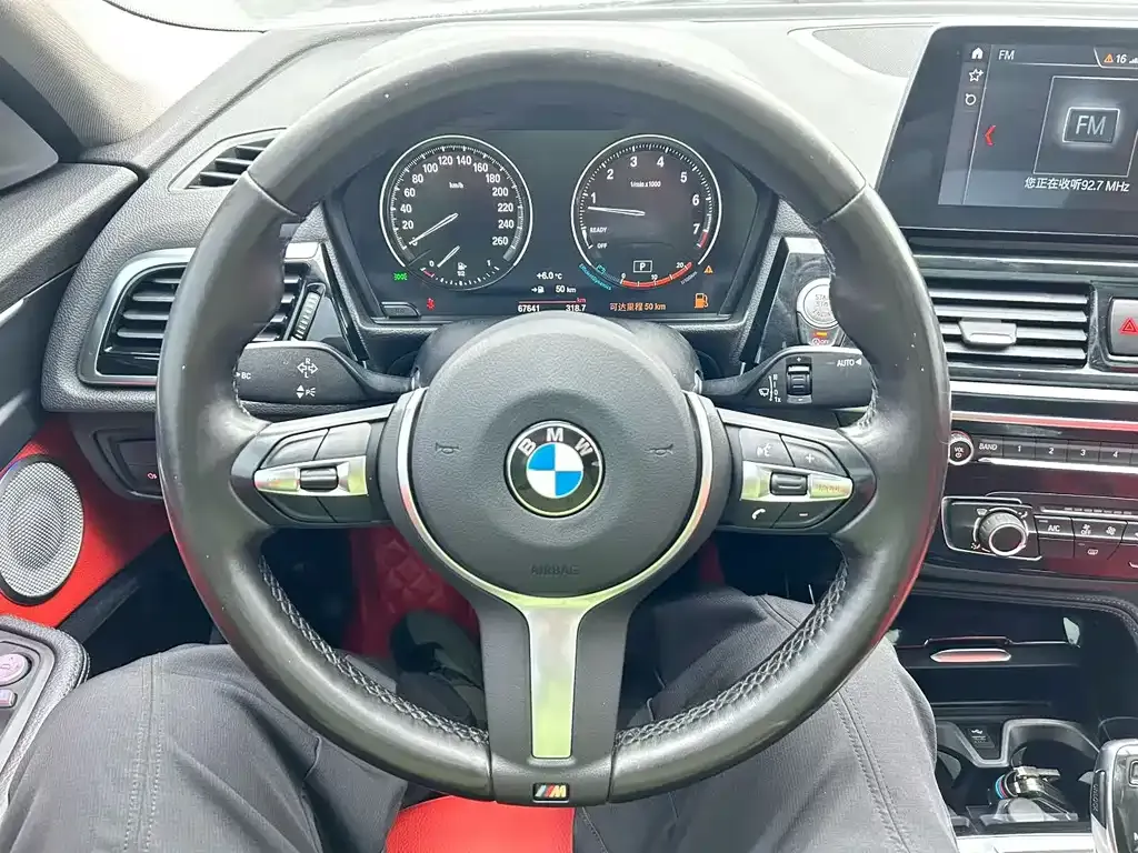 BMW 1 Series 2022 из CN, фото 8