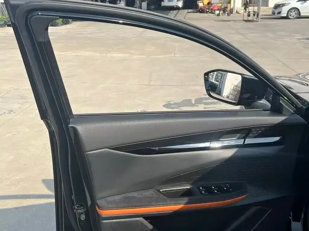 Changan UNI-V 2023 из CN, фото 5