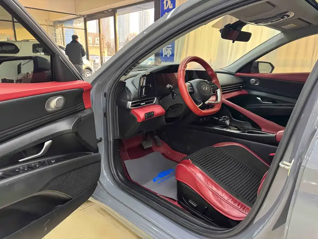 Hyundai Elantra 2021 из CN, фото 5
