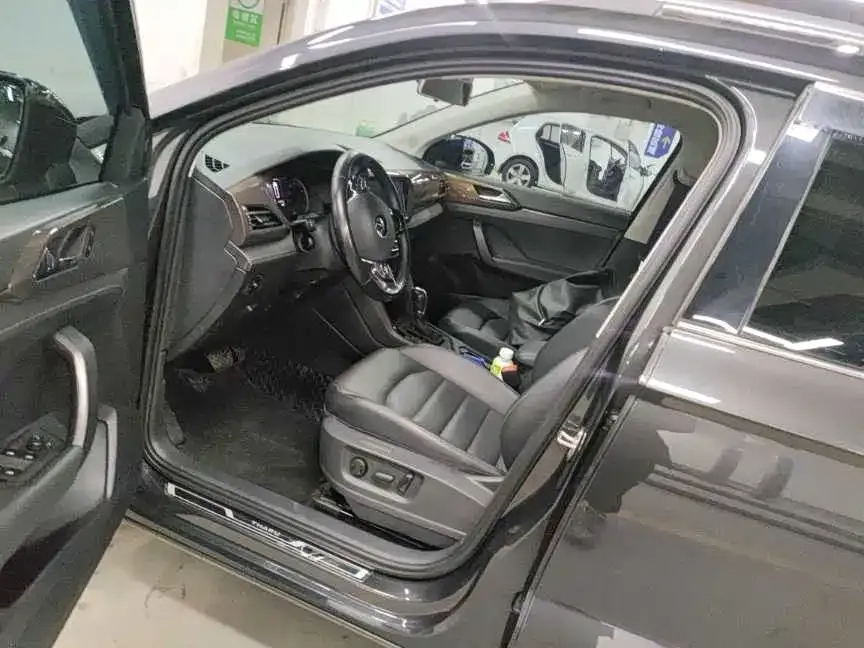 Volkswagen Tharu 2022 из CN, фото 9
