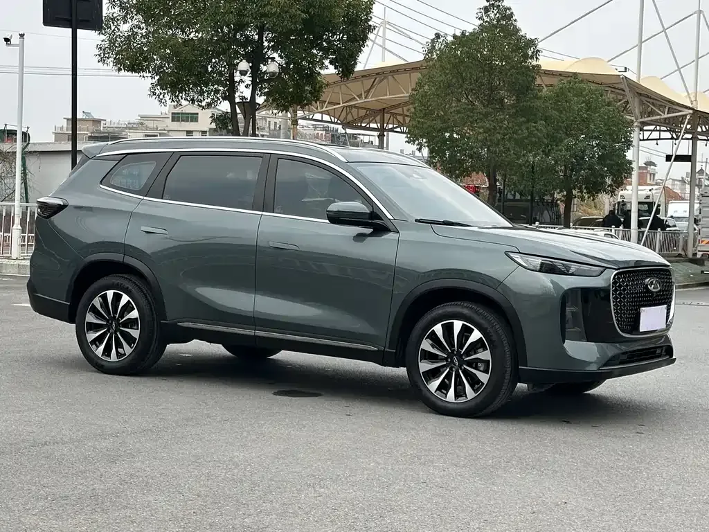 Chery Tiggo 8 PLUS — фото 8