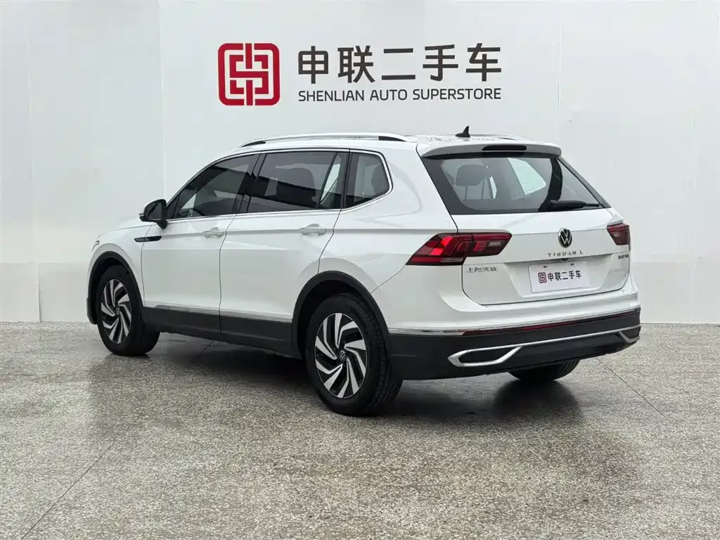 Volkswagen Tiguan L — фото 8