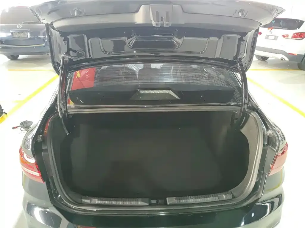 Volkswagen Lavida 2025 из CN, фото 3
