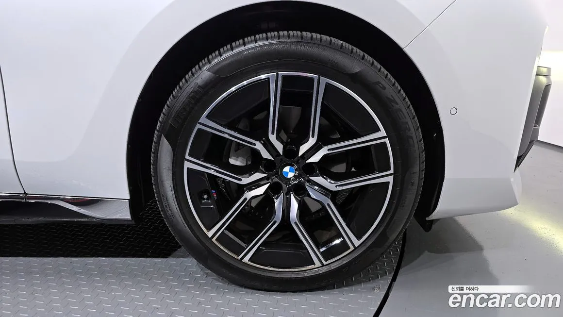 [object Object] 7-Series 2024 из KR, фото 5