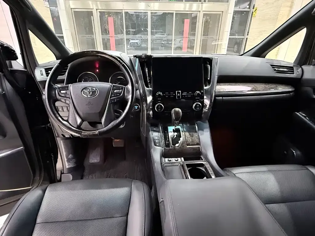 Toyota Alphard 2021 из CN, фото 10