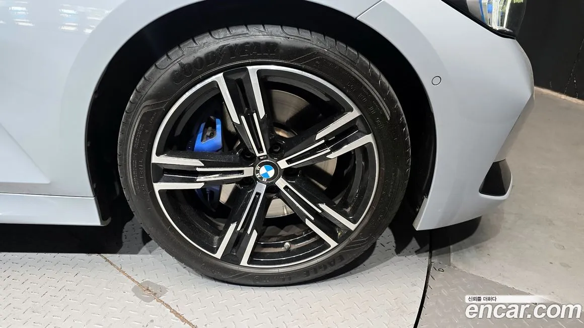 BMW 3-Series 2023 из KR, фото 7