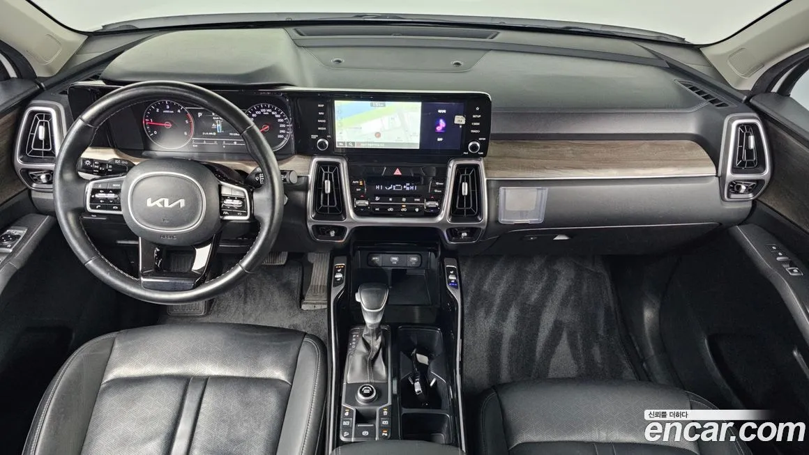 Kia Sorento — фото 9