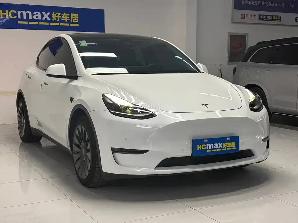 Tesla Model Y — фото 3