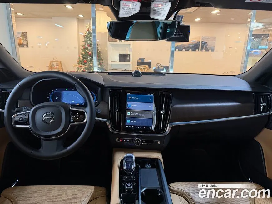 Volvo V90 2024 из KR, фото 4