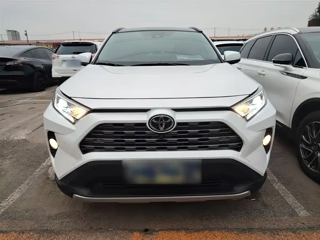 Toyota RAV4 2022 из CN, фото 3