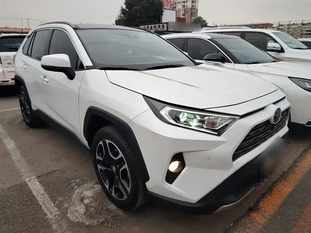Toyota RAV4 2022 из CN, фото 4