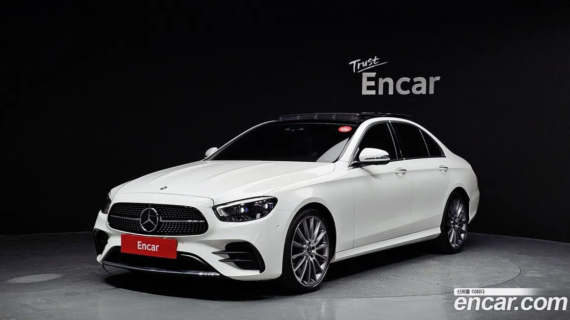 Mercedes-Benz E-Class — фото 1