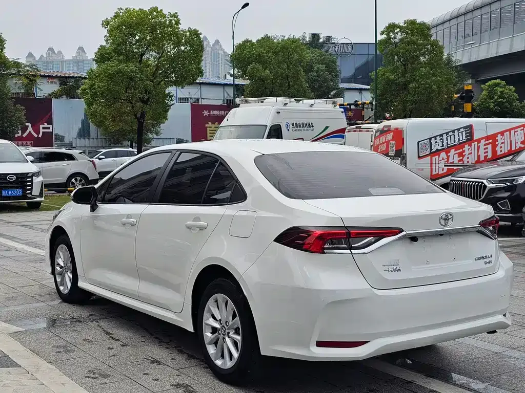 Toyota Corolla 2022 из CN, фото 8