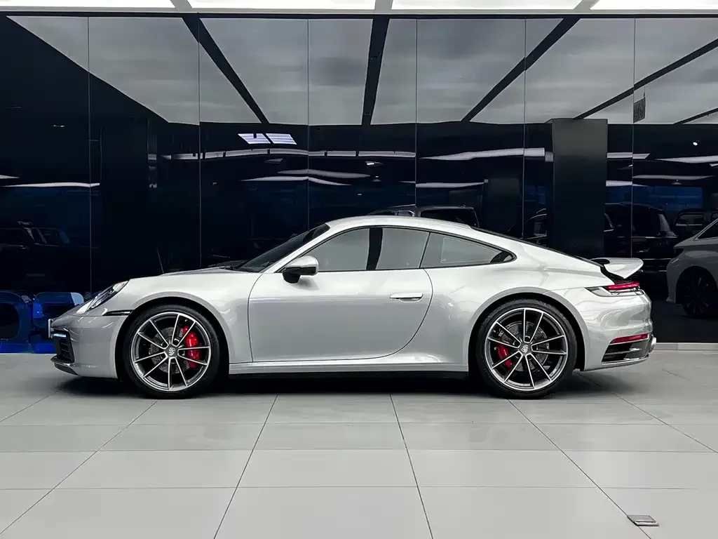 Porsche 911 2025 из CN, фото 2
