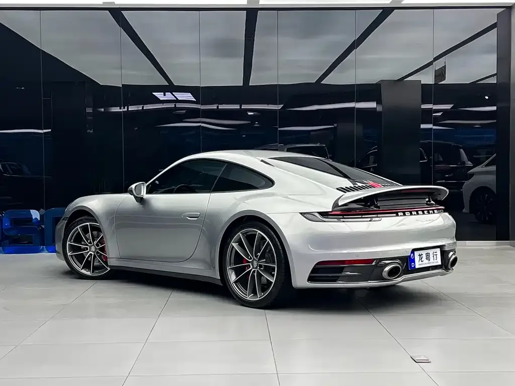 Porsche 911 2025 из CN, фото 4
