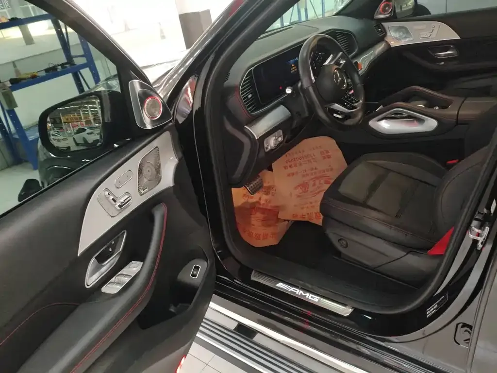 Mercedes-Benz GLE AMG — фото 3