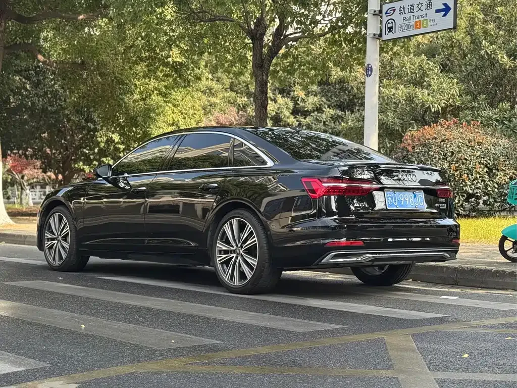 Audi A6L 2024 из CN, фото 8