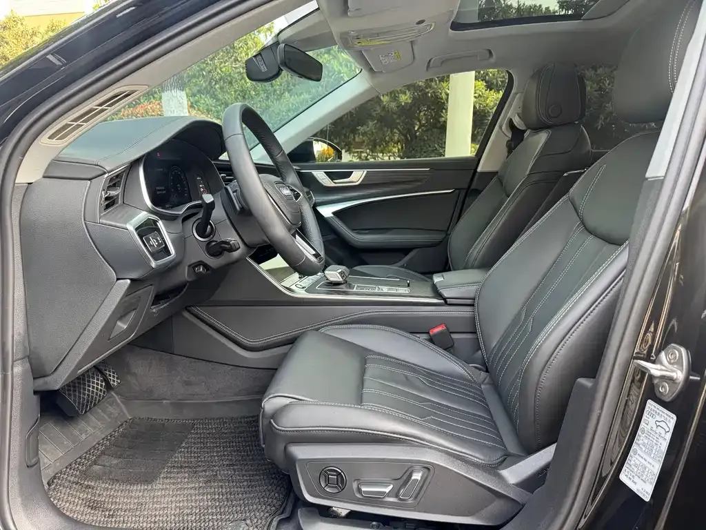 Audi A6L 2024 из CN, фото 7