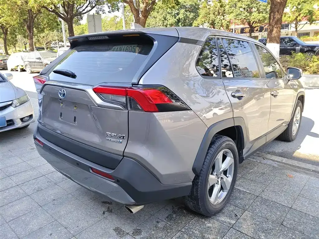Toyota RAV4 2021 из CN, фото 8