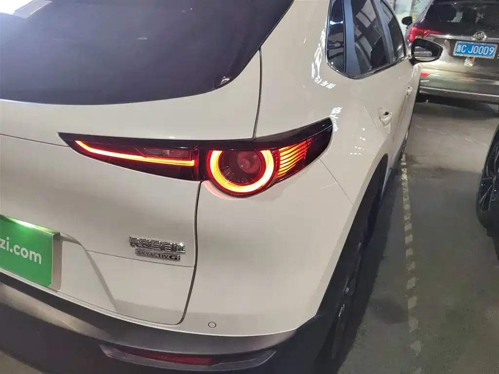 Mazda CX-30 2022 из CN, фото 3