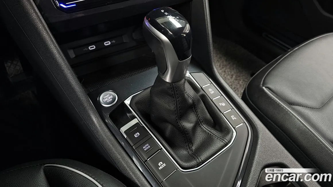 Volkswagen Tiguan — фото 10