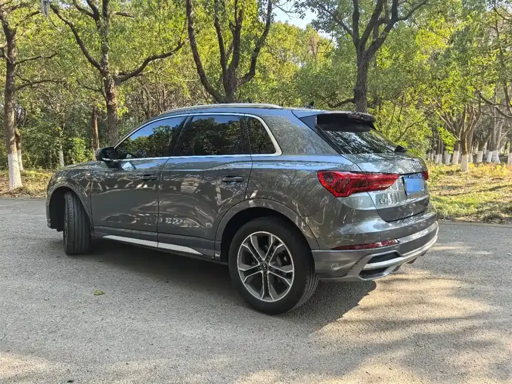 Audi Q3 — фото 4