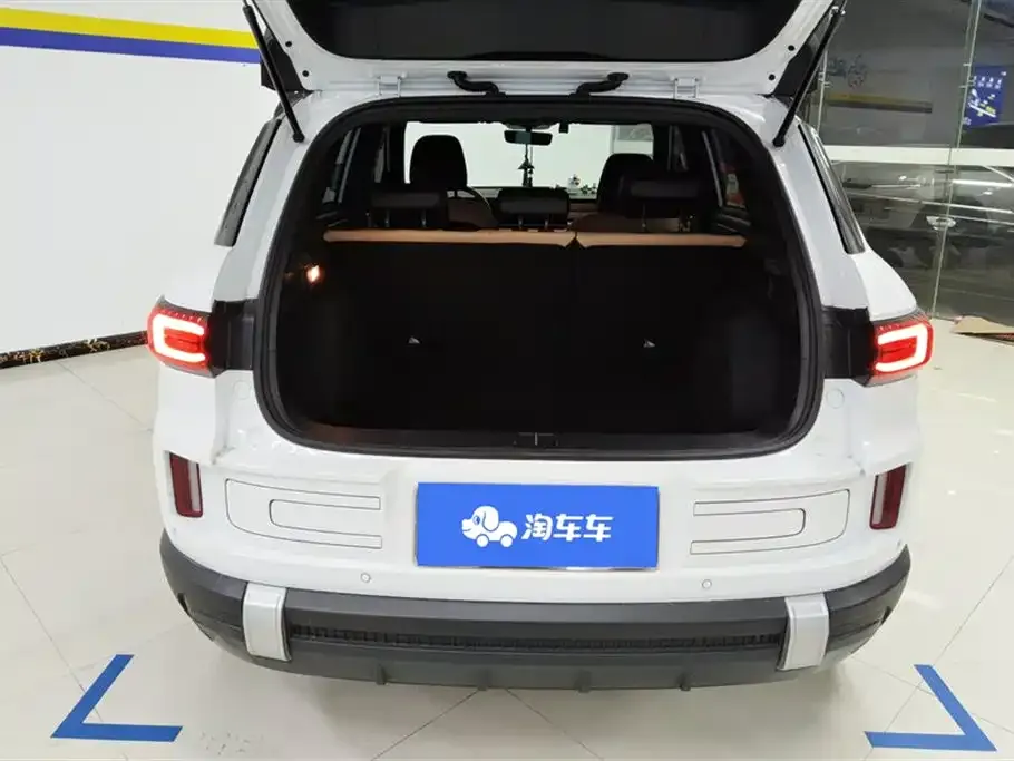 Geely Icon — фото 4