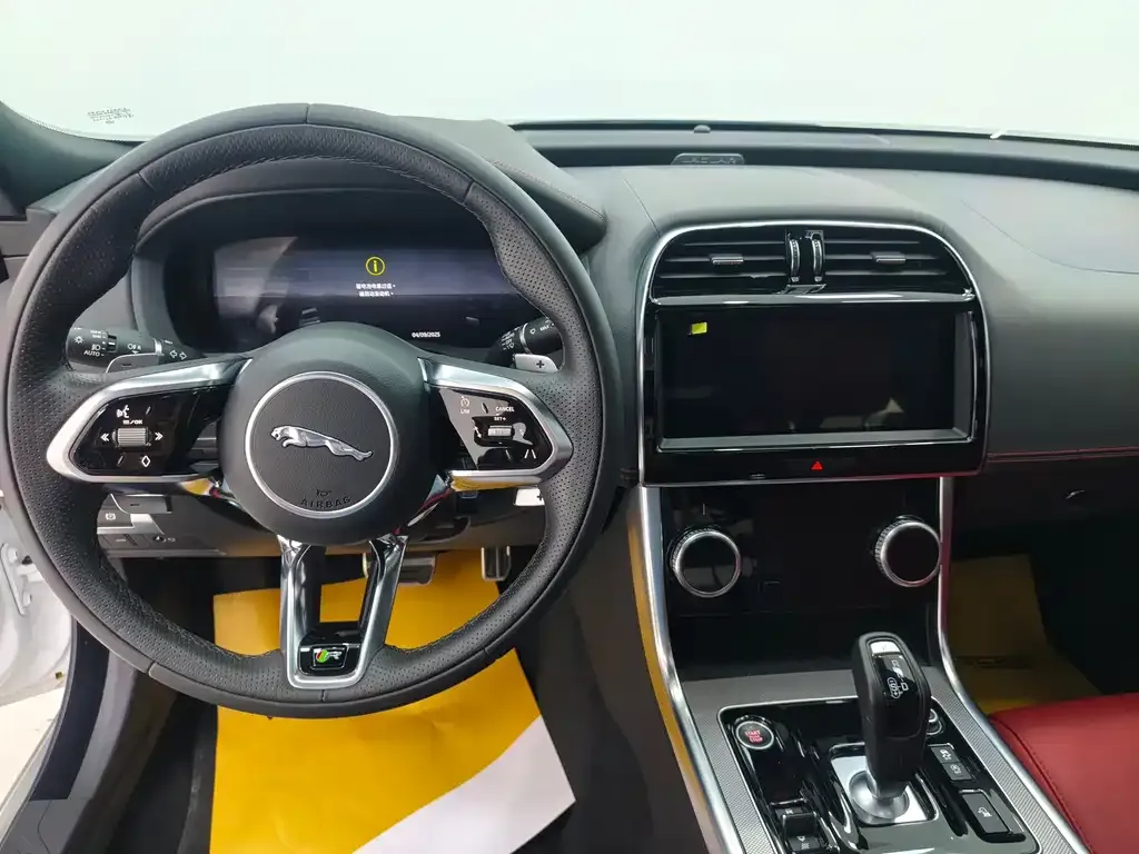 Jaguar XEL 2024 из CN, фото 3