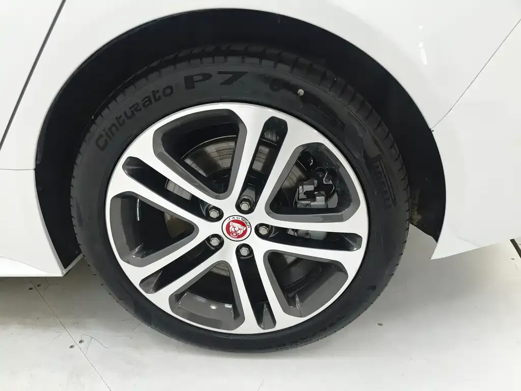Jaguar XEL 2024 из CN, фото 9