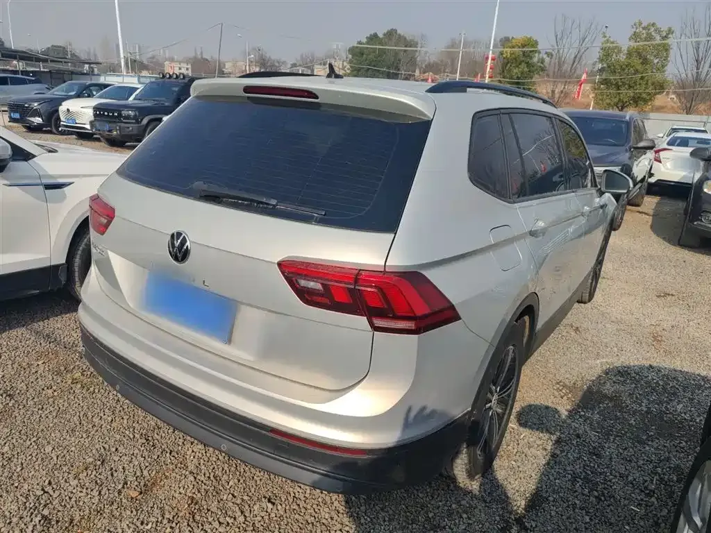 Volkswagen Tiguan L 2021 из CN, фото 7