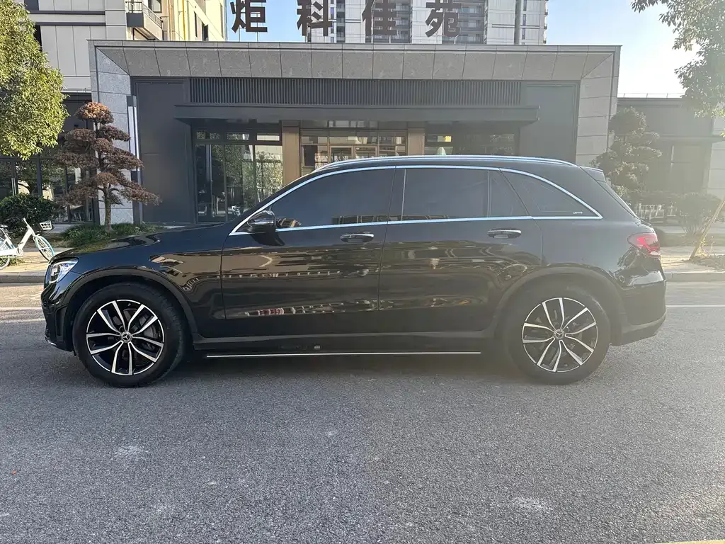 Mercedes-Benz GLC — фото 10
