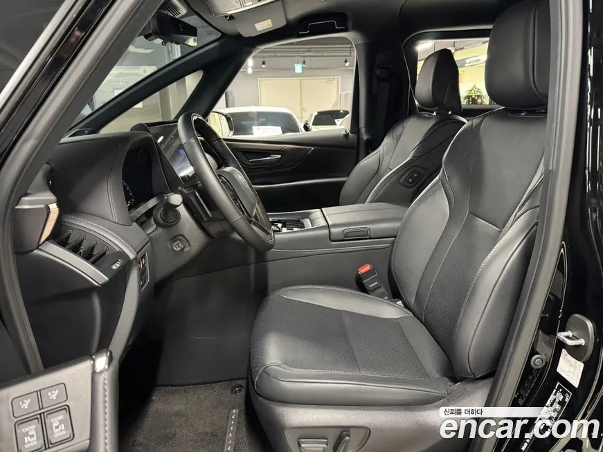 Toyota Alphard — фото 7