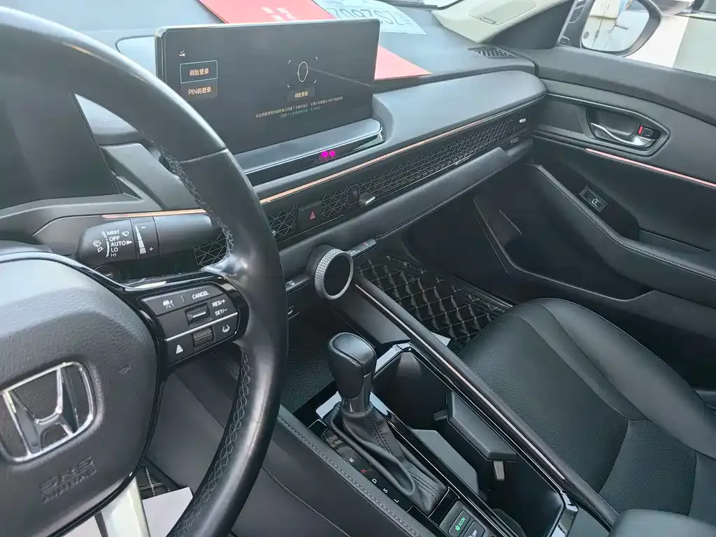 Honda Accord — фото 2