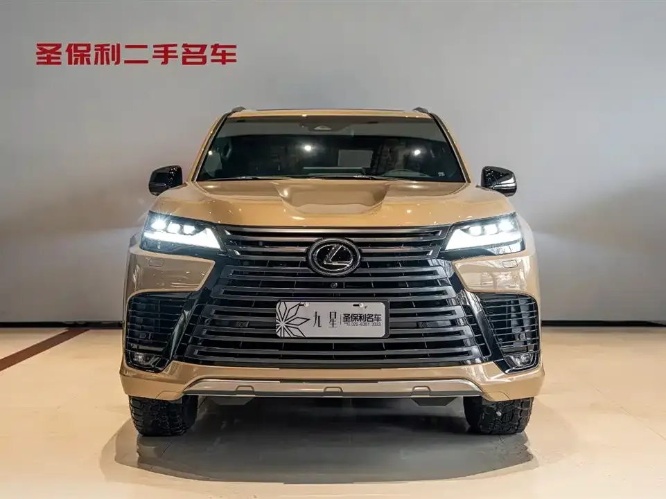 Lexus LX — фото 2