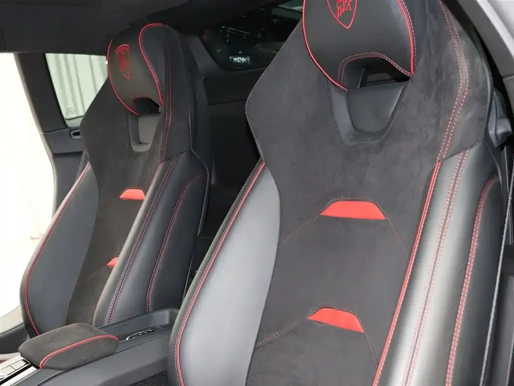Lamborghini Huracan 2021 из CN, фото 6