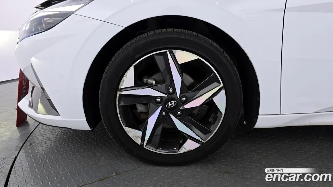 Hyundai AVANTE — фото 5