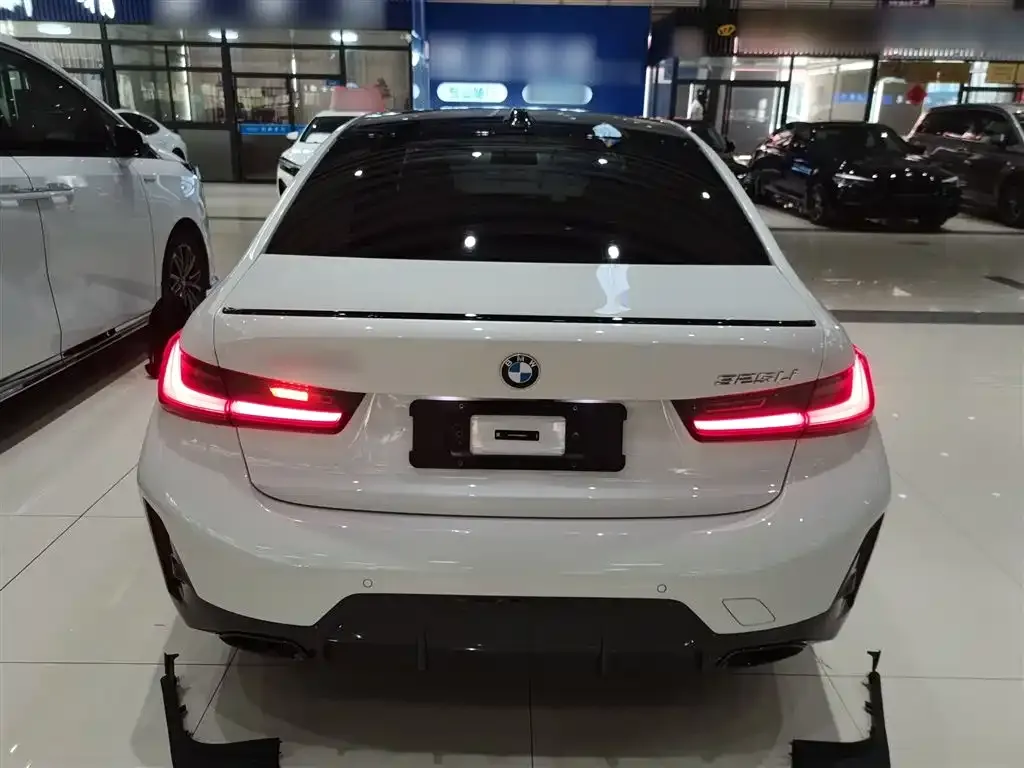BMW 3 Series 2024 из CN, фото 4