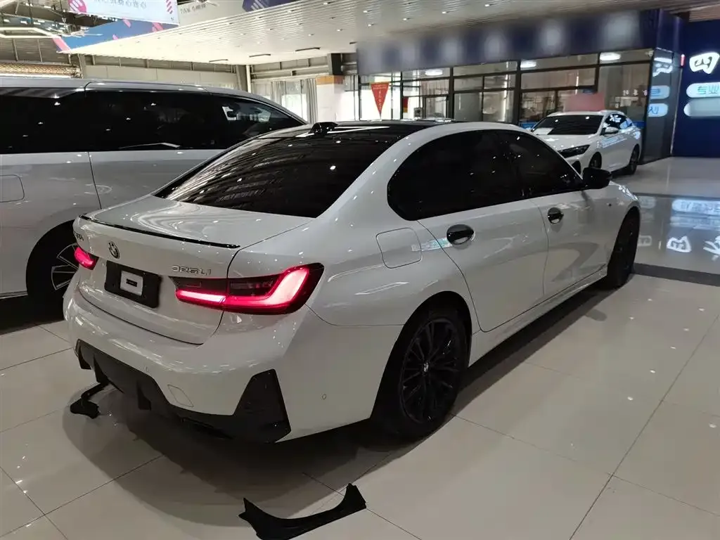 BMW 3 Series 2024 из CN, фото 5