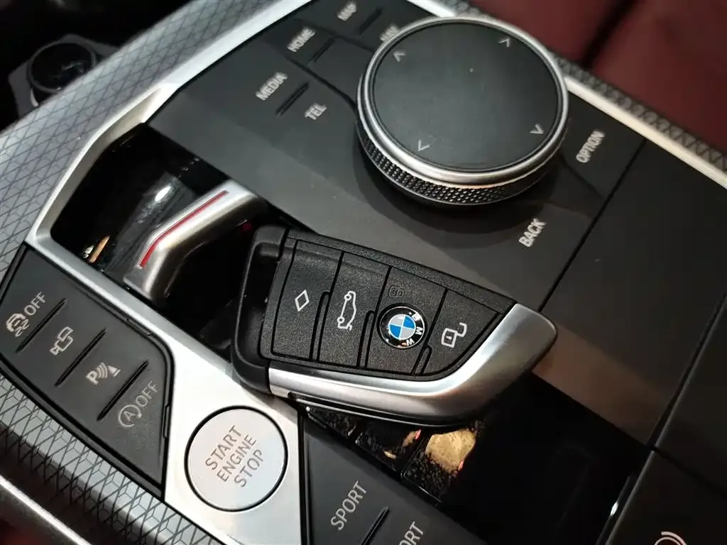 BMW 3 Series 2024 из CN, фото 6